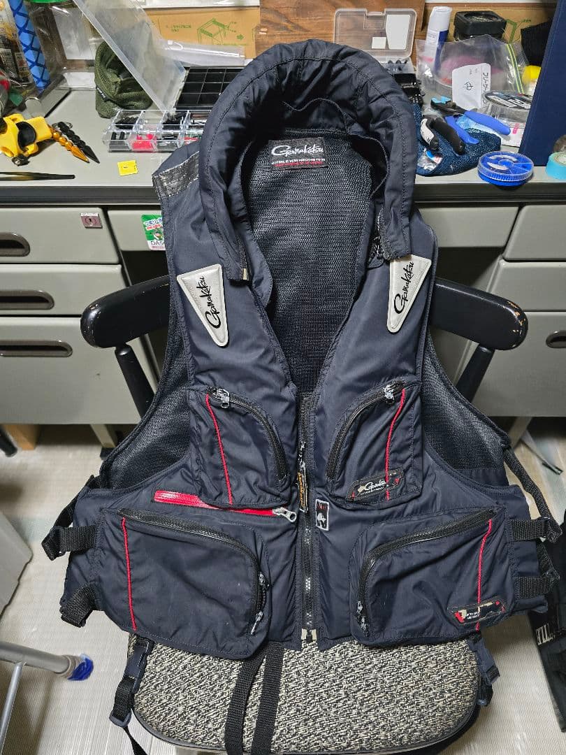 がまかつ フィッシングベスト 黒