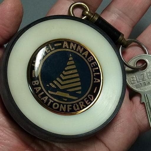 《東欧リゾート》ハンガリー ヴィンテージ バラトンフレド ホテルタグ＆キー