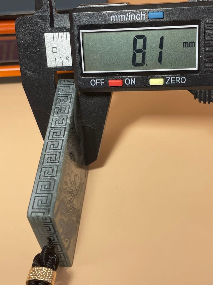 中国美術品・翡翠原石・観音盤龍・極細工3D浮彫・縁起・ペンダント・地上最強御守