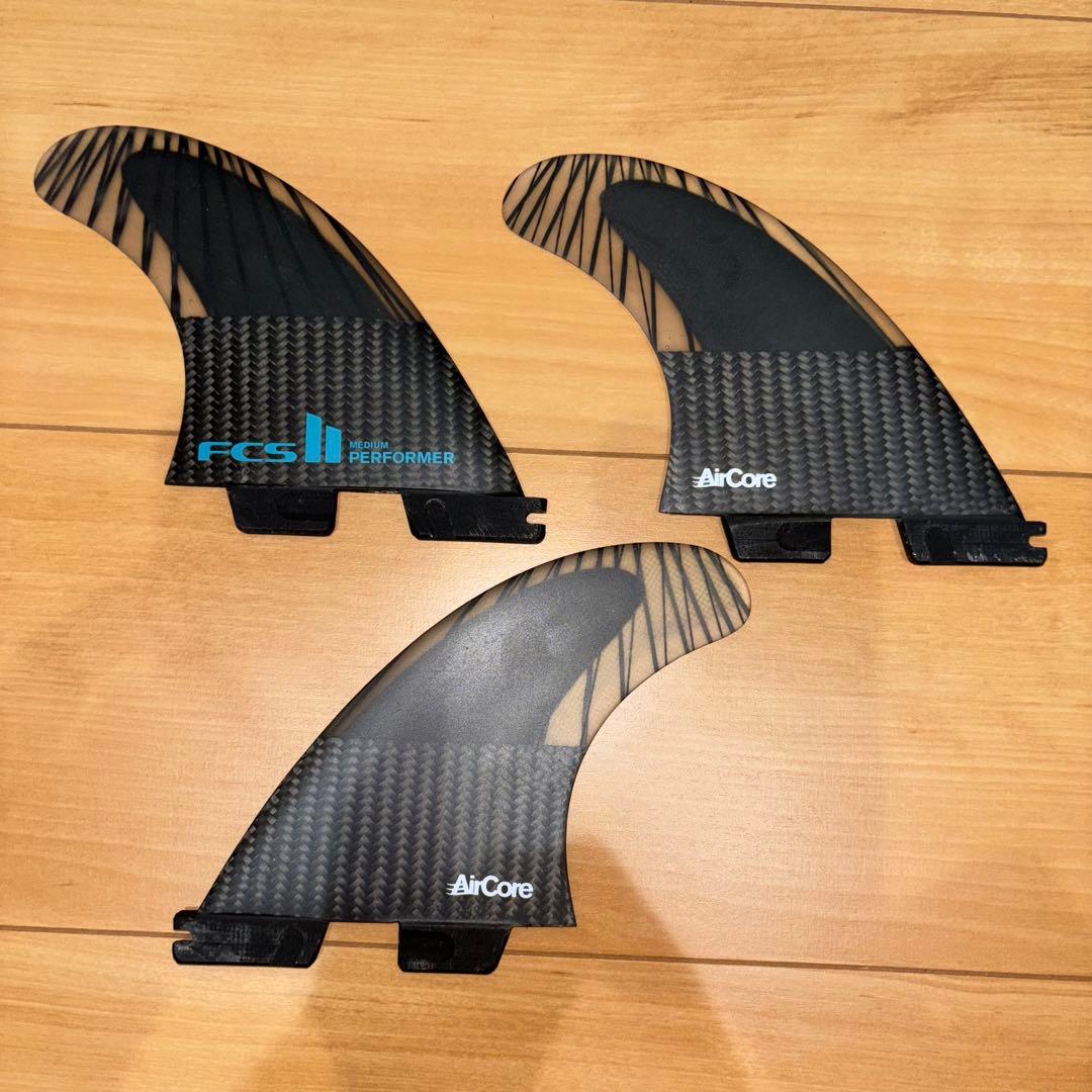 FCS II フィン Ｍサイズ　パフォーマー　パフォーマンスコアカーボンPCC