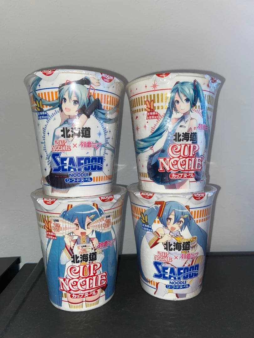 初音ミク　カップヌードル