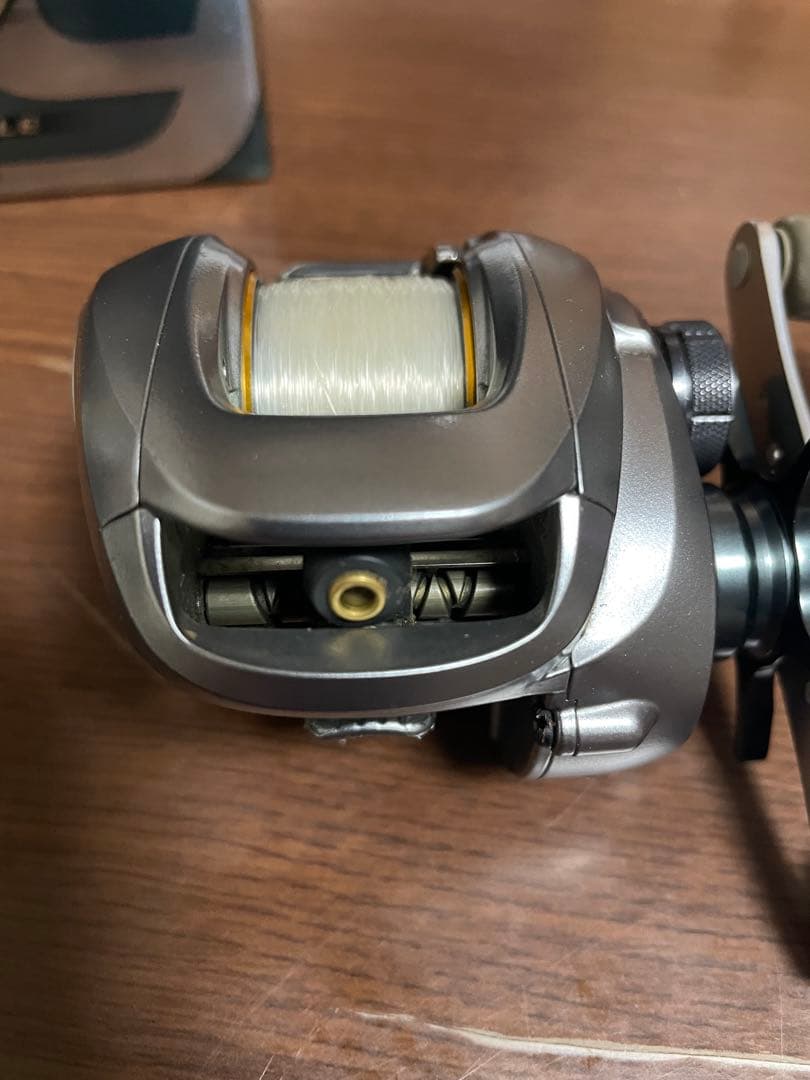 美品09アルデバランmg7 レフトハンドル　左ハンドル　ハイギア　予備スプール付