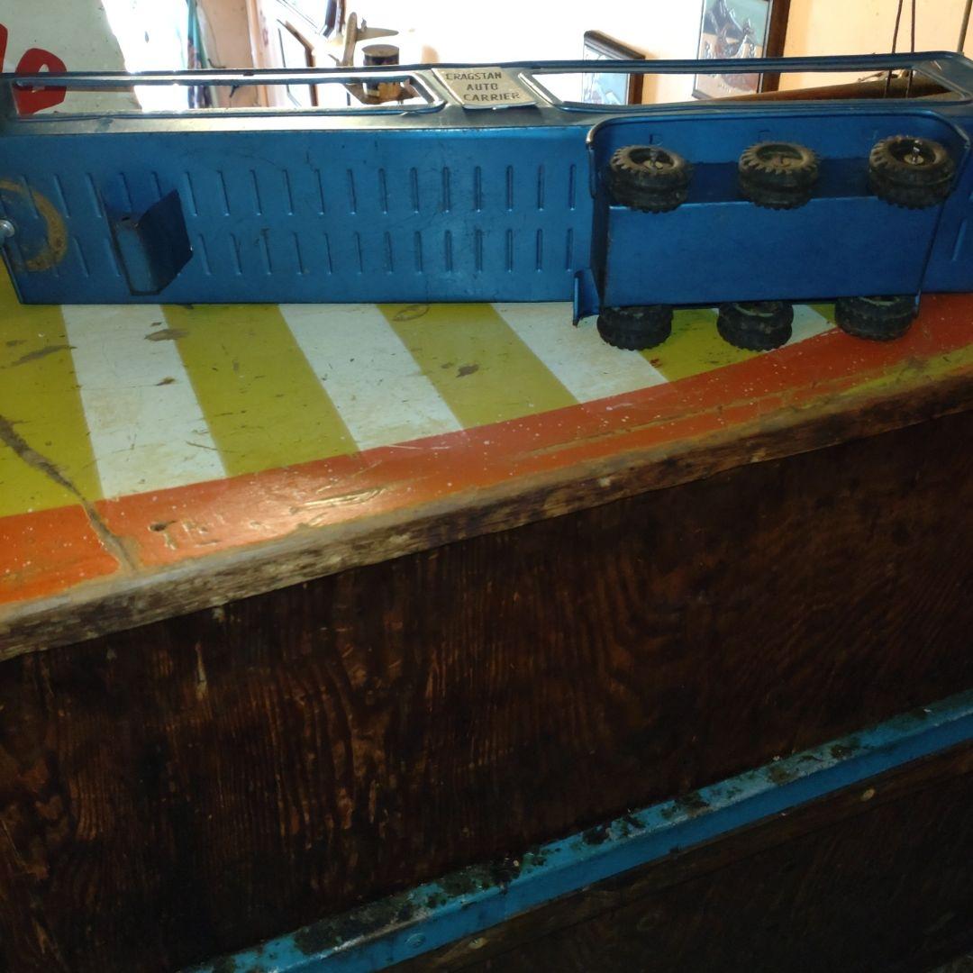 店じまいCrashtan トラックとキャリア おもちゃ