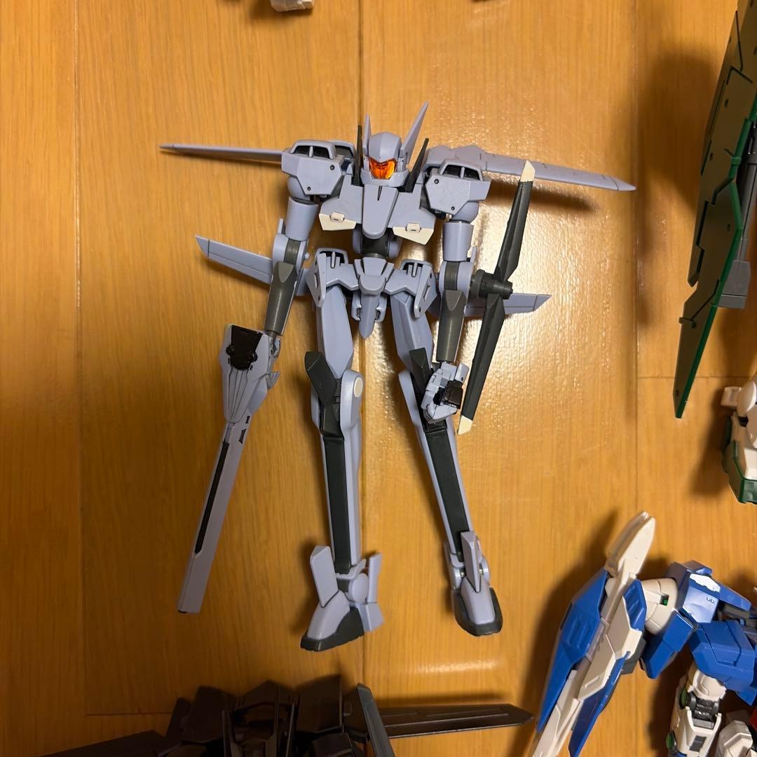 HG RG ダブルオー　ガンプラジャンク　クアンタ　エクシア　ガデッサ　フラッグ