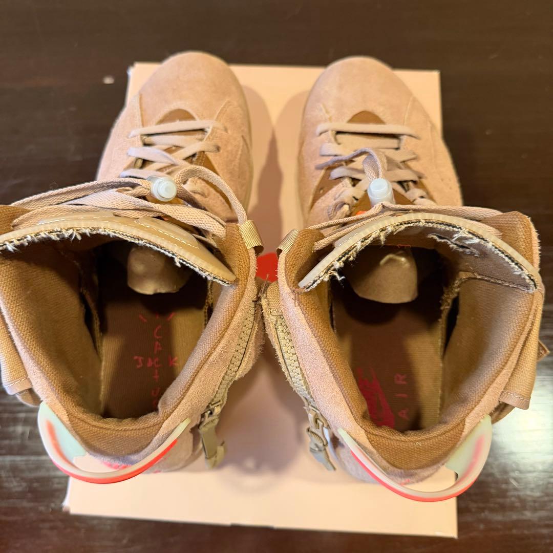 Travis Scott × Nike Air Jordan 6