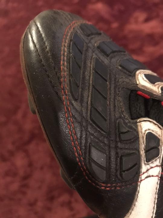 シューズ adidas ACCELERATOR