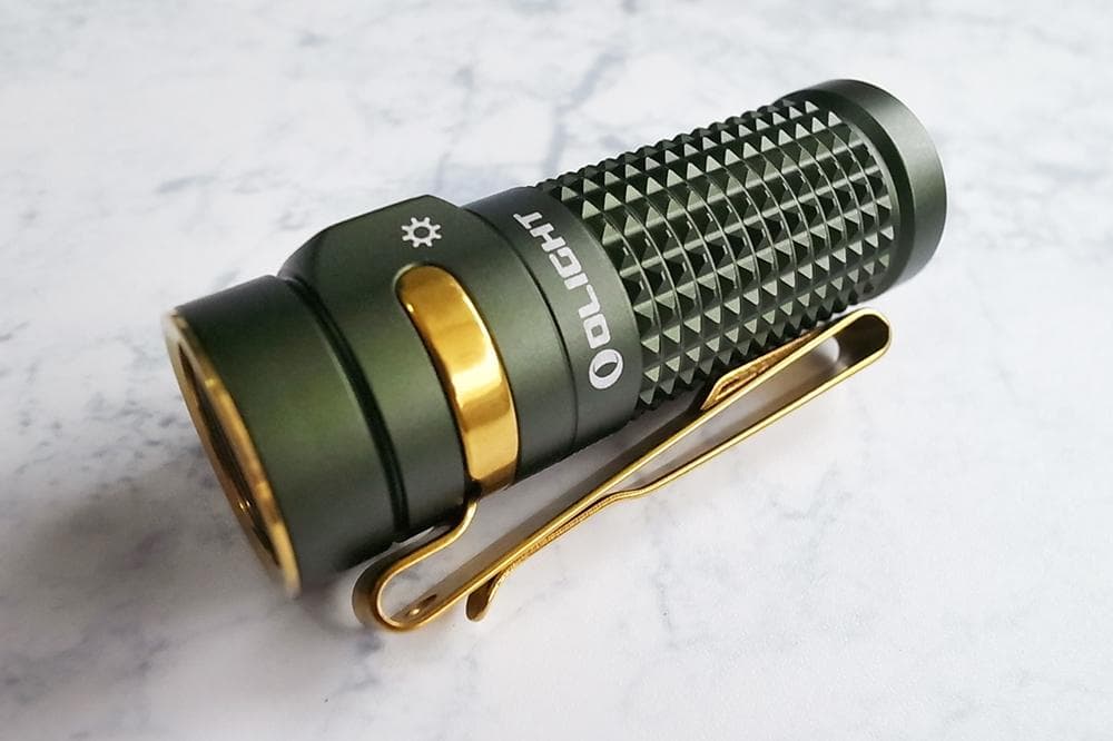 【キャンプに！充電ケース付】OLIGHT　オーライト　Baton4　1300lm