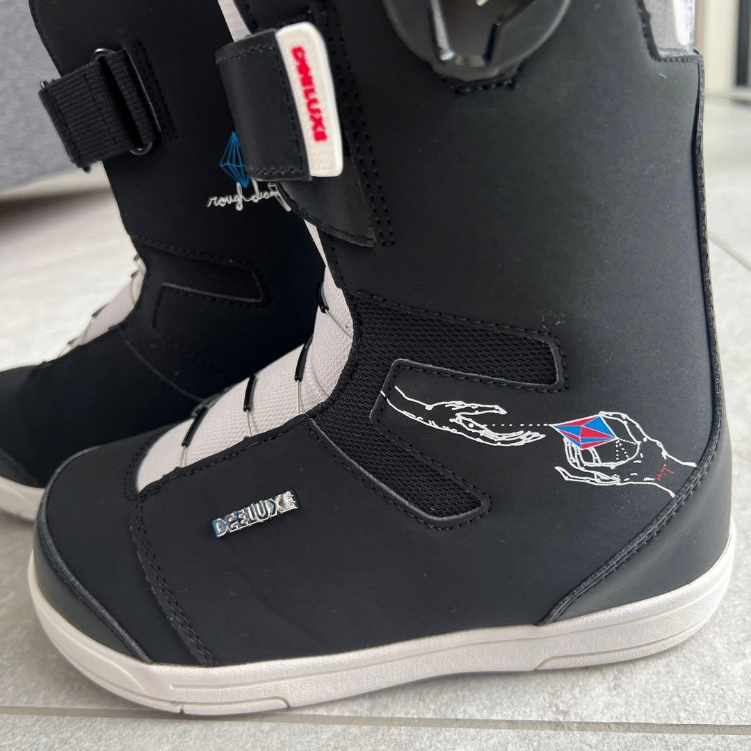 新品未使用　DEELUXE ディーラックス　22cm ラフダイヤモンド　スノボ