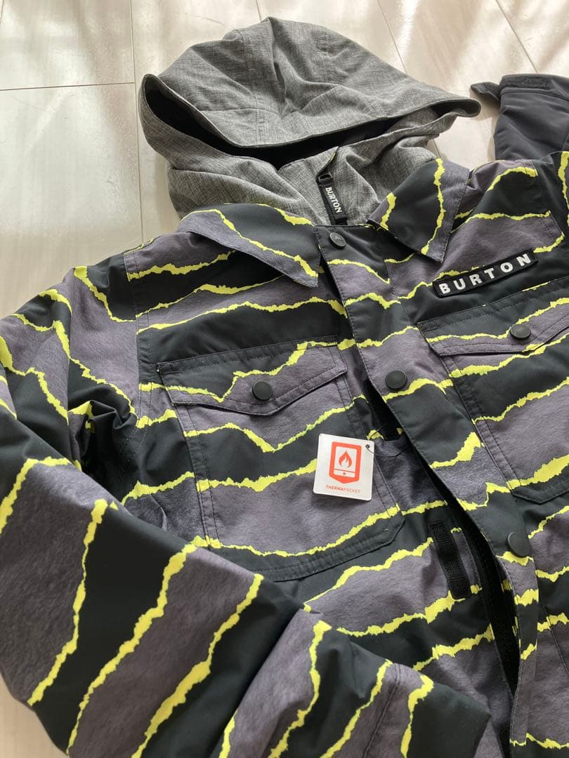 【新品未使用】バートン　キッズ　スノーボードウェア