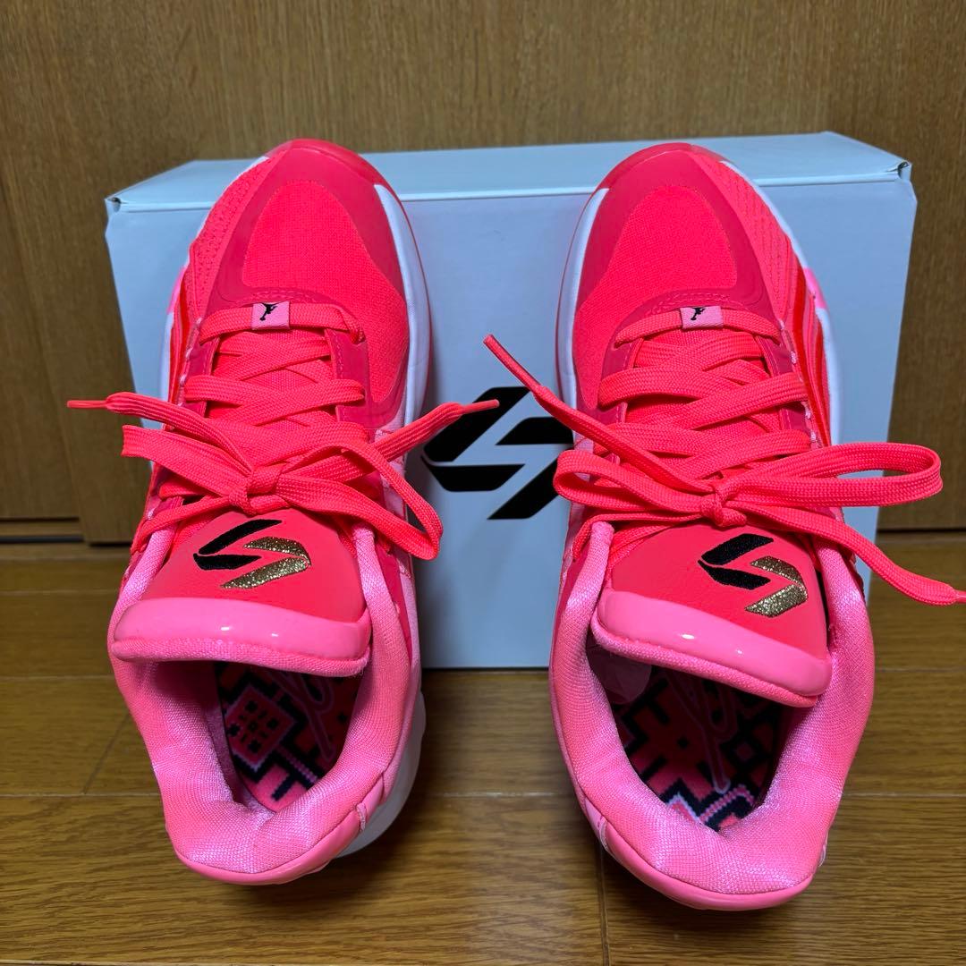 Jordan Luka 4 ピンク23cm