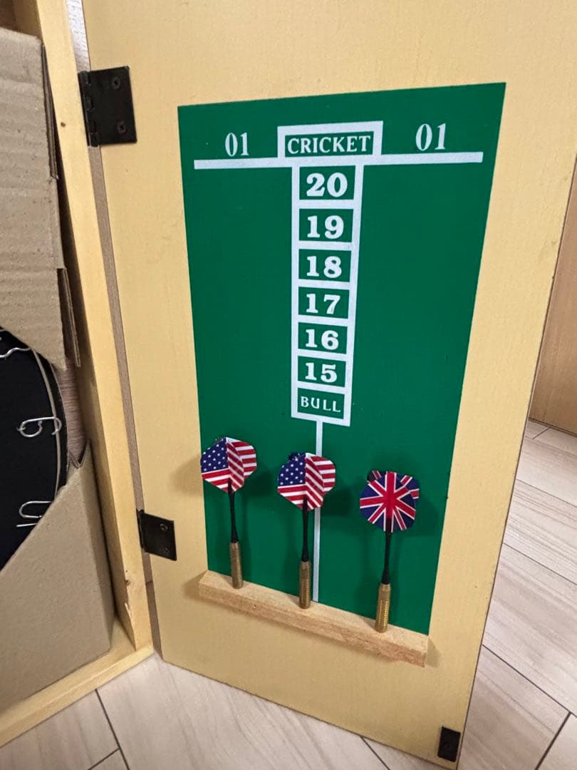 ‼️年末セール‼️オランダ製　希少ダーツボード　KINGS HEAD 木製ボックス