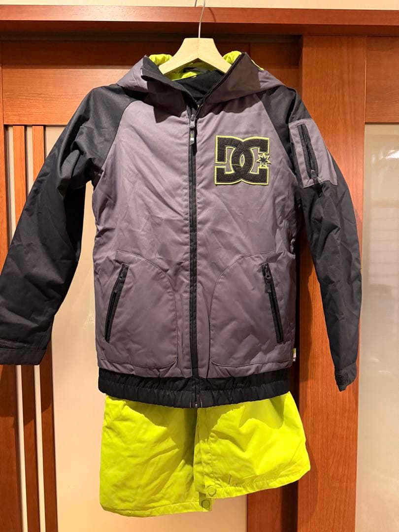 DC 子ども用スノーボードウェアセット