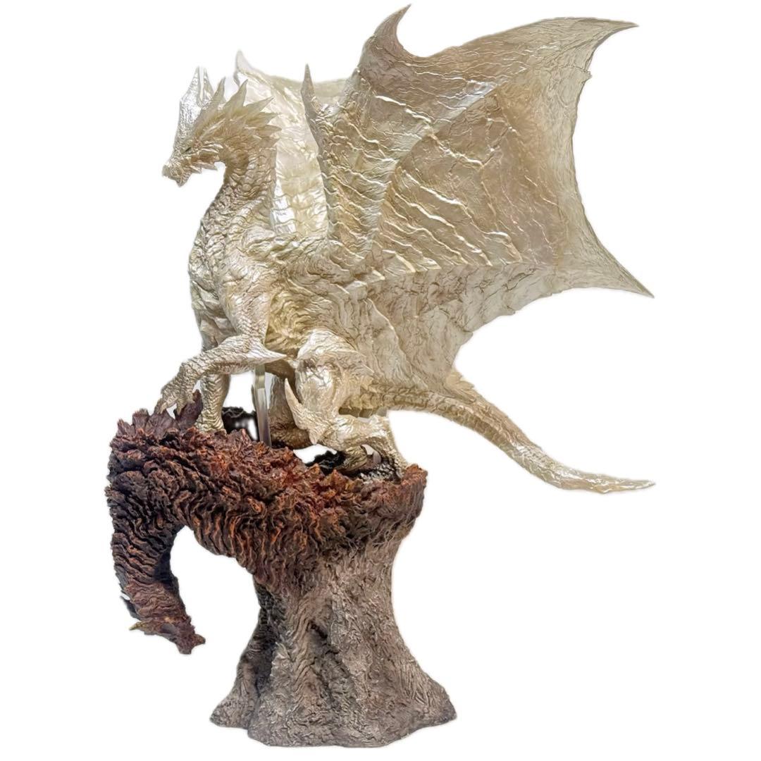 モンスターハンター　カプコン クリエイターズモデル 鋼龍 クシャルダオラ（脱皮）