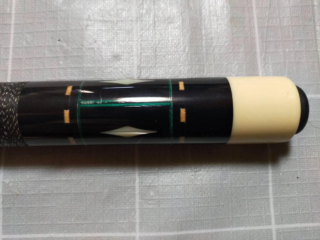 新古品・Viscotti カスタムキュー・本ハギ4剣インレイキュー