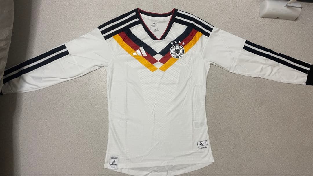 adidas ドイツ代表 長袖シャツ