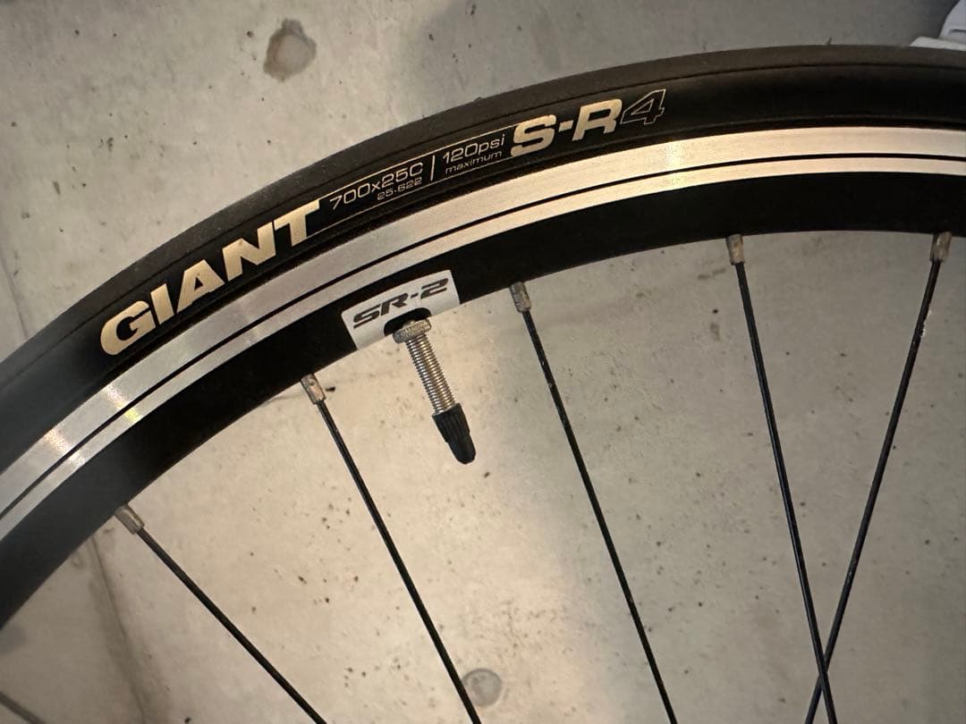 【お値引き可】Giant SR-4 700x25C DEFY 2016年製