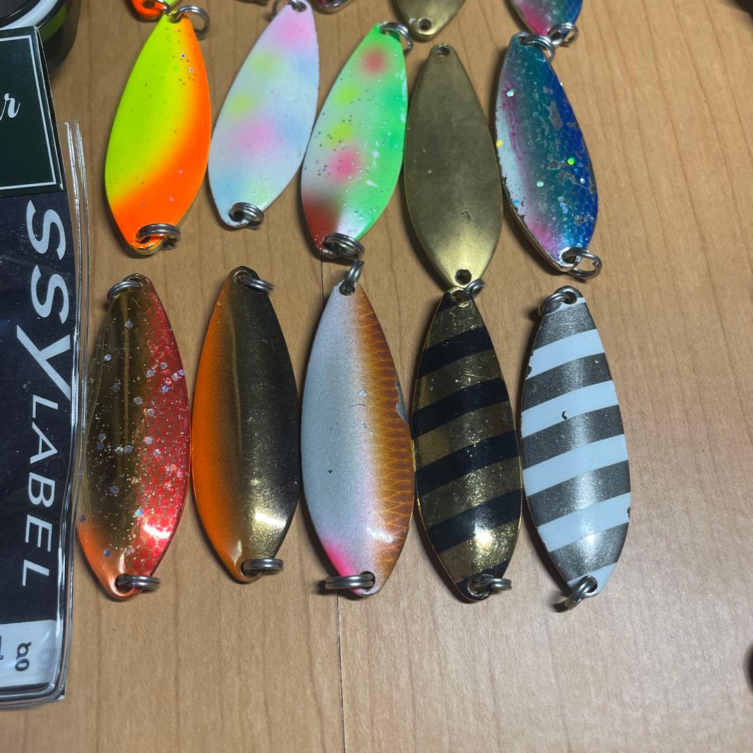 シーレーベル　レイクトラウトルアーBOXおまけ有り　アドロワグラマー