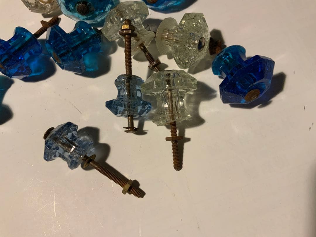 古道具　ガラスのツマミ