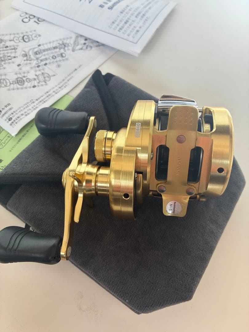 シマノ　15カルカッタコンクエスト201 HG