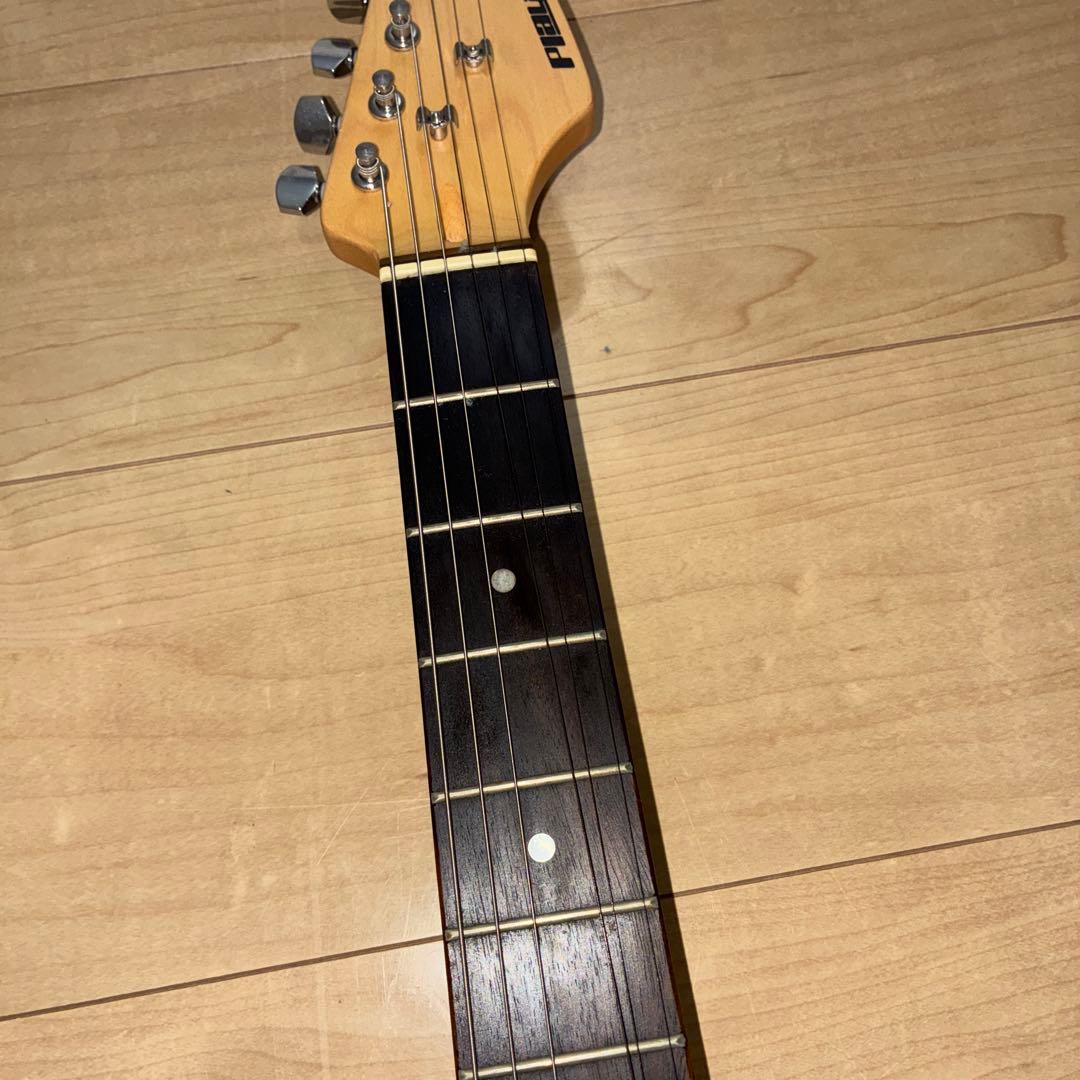 ラメ！調整済み！プレイテックのストラトキャスタータイプエレキギターです