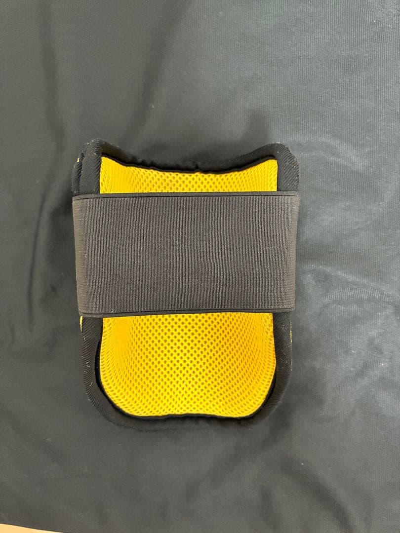 【美品】エボシールド　エルボーガード　イエロー　EVOSHIELD