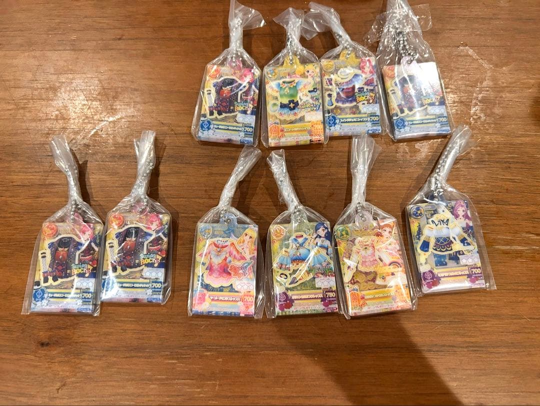 アイカツ！ ガチャガチャ びっくらたまご 藤堂ユリカ 神崎美月 星宮いちご