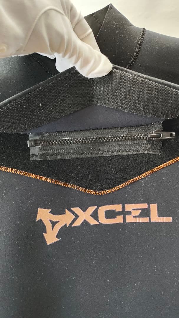【超美品】XCEL フルスーツ ノンジップ 5×3 ブラック/ゴールド 日本製
