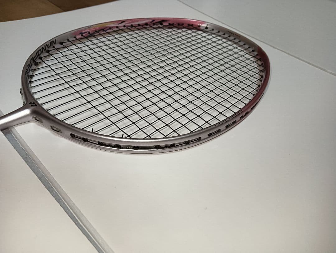 YONEX　ナノフレア600　4ug5