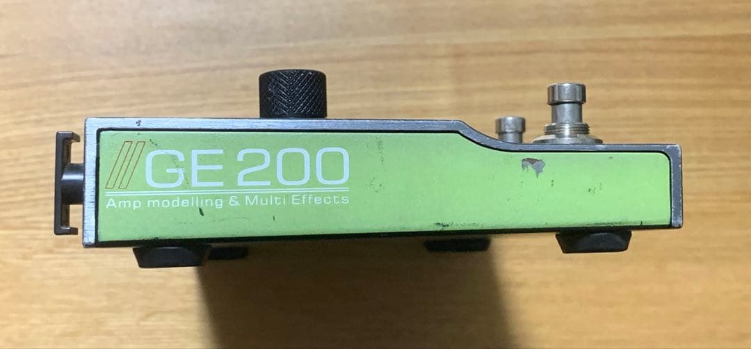 ギター Mooer GE200