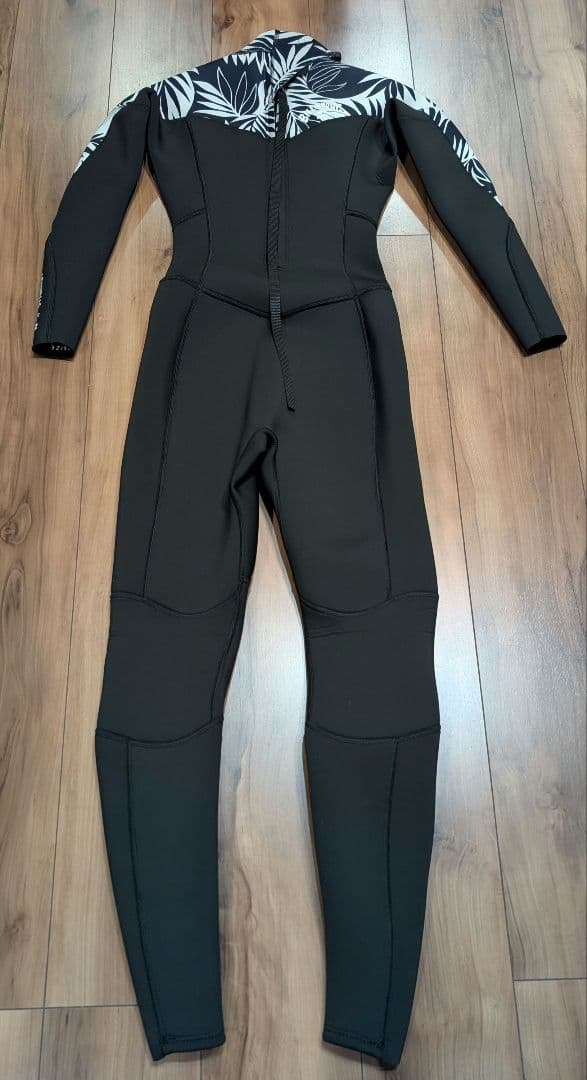 Billabong　レディース　 フルスーツ 　新品未使用