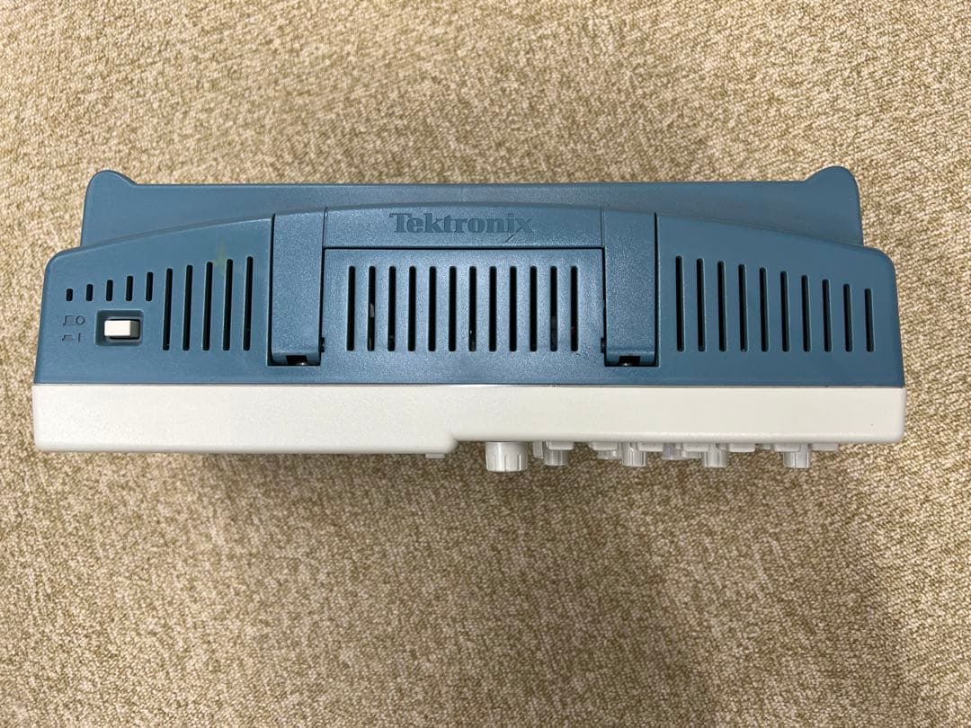 Tektronix デジタルオシロスコープ TBS1062