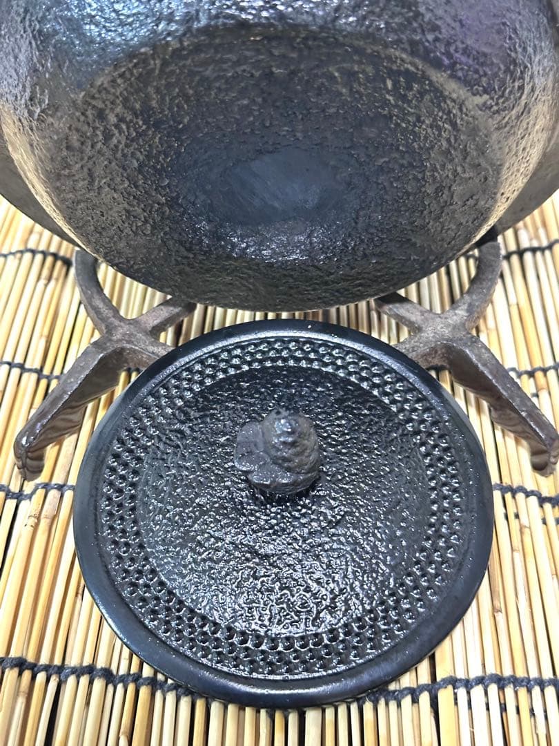 長期保管品　工房和秋金野 和秋作　１５型九重アラレ　南部鉄瓶　南部鉄器