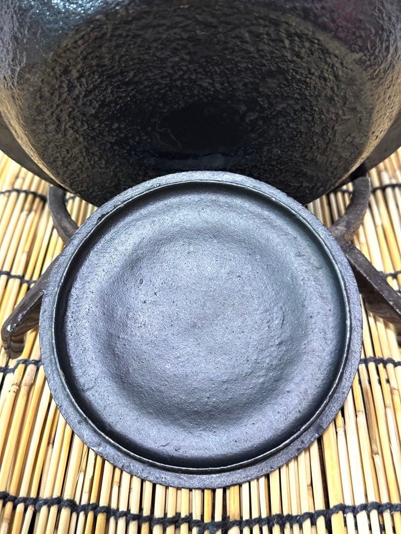 長期保管品　工房和秋金野 和秋作　１５型九重アラレ　南部鉄瓶　南部鉄器