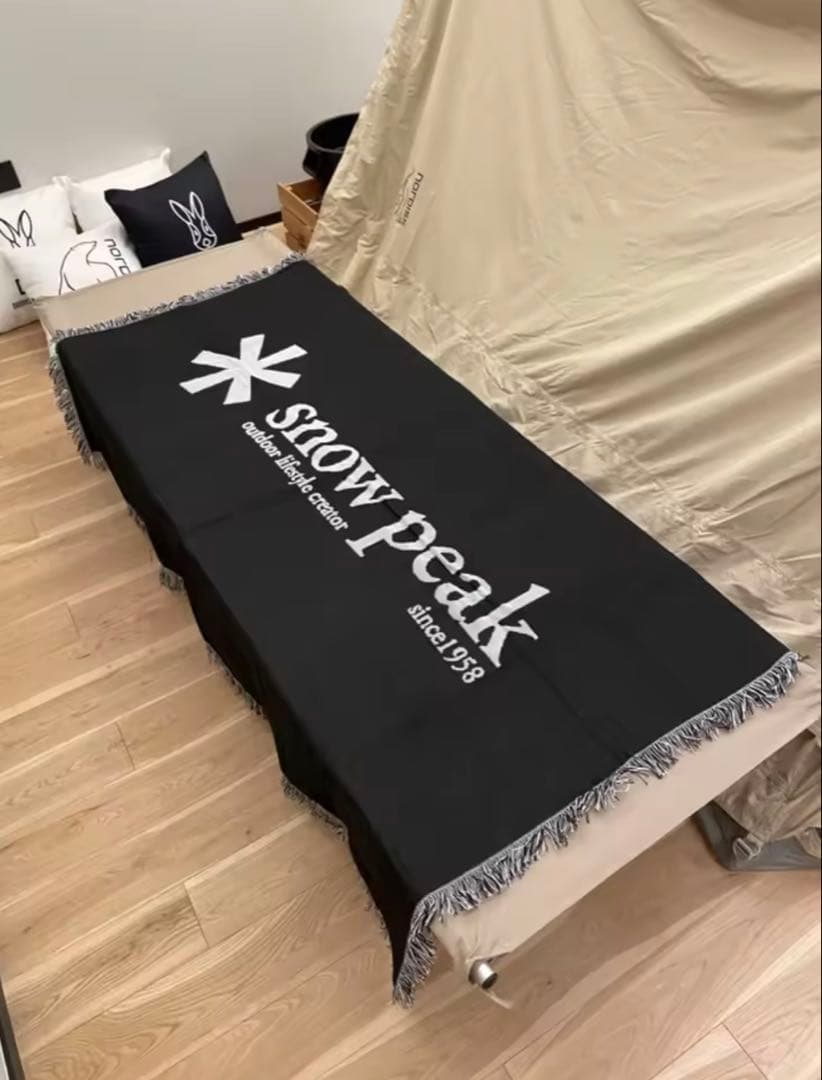  peak アウトドア寝具 黒 フリンジ付き　大判ブランケット