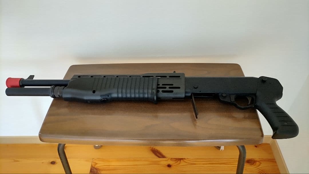 東京マルイ　SPAS12　スパス　予備シェル付き