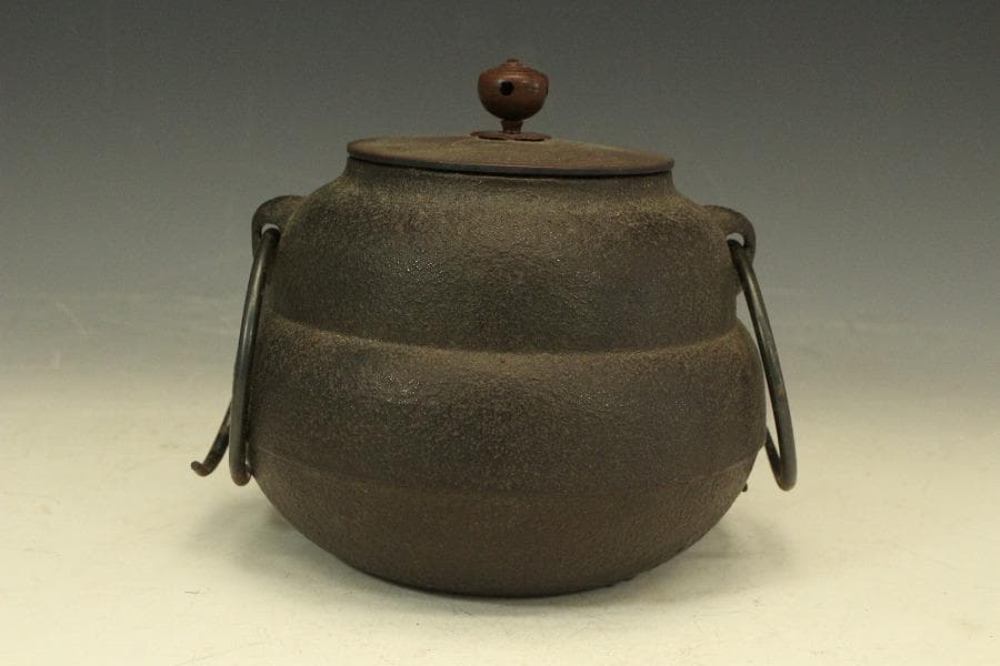 茶道具 瓢箪釜 松紋 環付(メ1280)