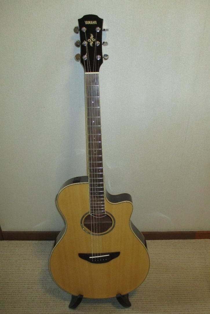美品.ヤマハエレアコギターAPX600