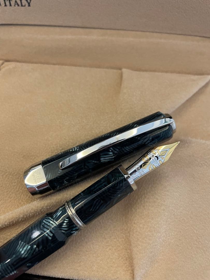 Visconti Opera 限定　Aida 万年筆　18k