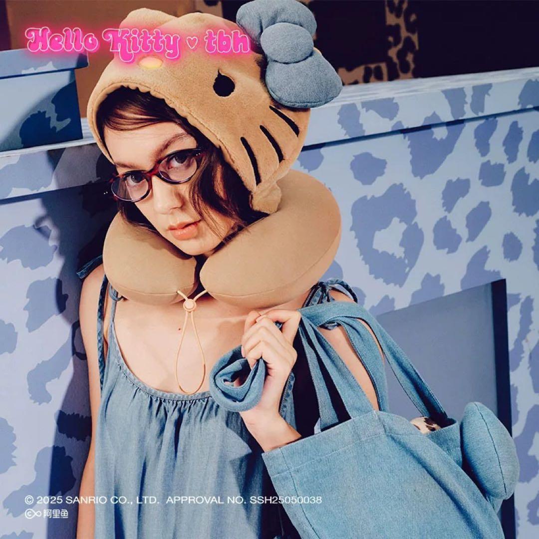 【海外限定・正規品】ハローキテイHello Kitty x TBH ネックピロー
