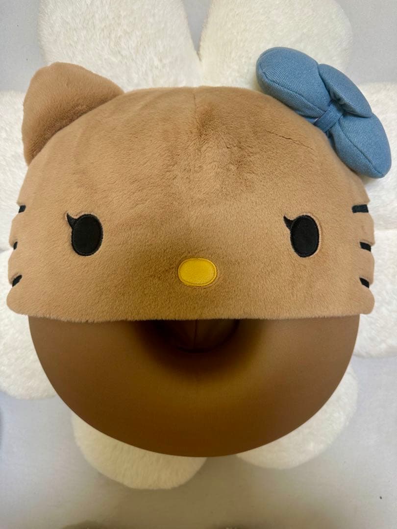 【海外限定・正規品】ハローキテイHello Kitty x TBH ネックピロー