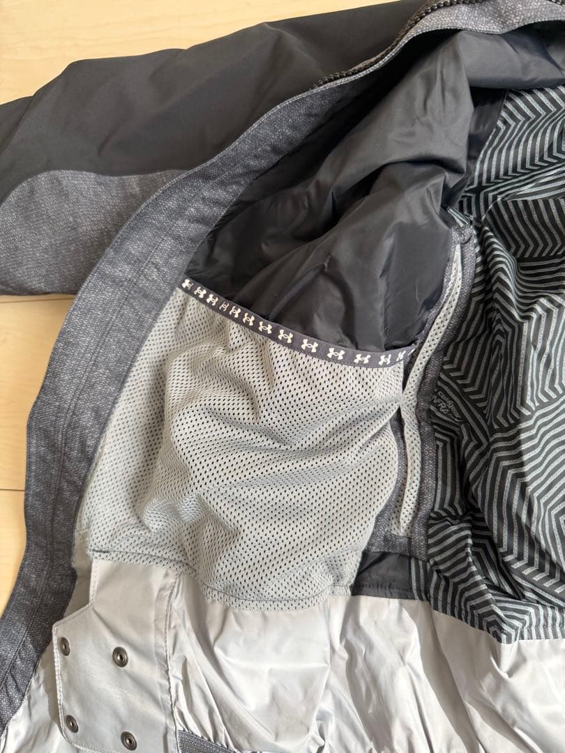 Under Armour スキーウェア メンズ グレー/ブラック　Lサイズ