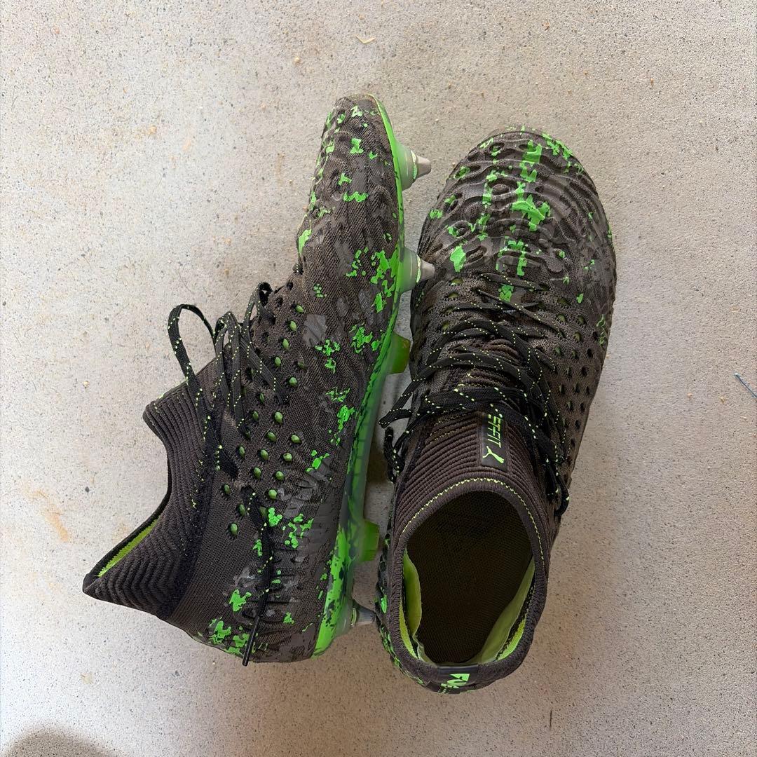 Puma スパイクシューズ ブラック/グリーン