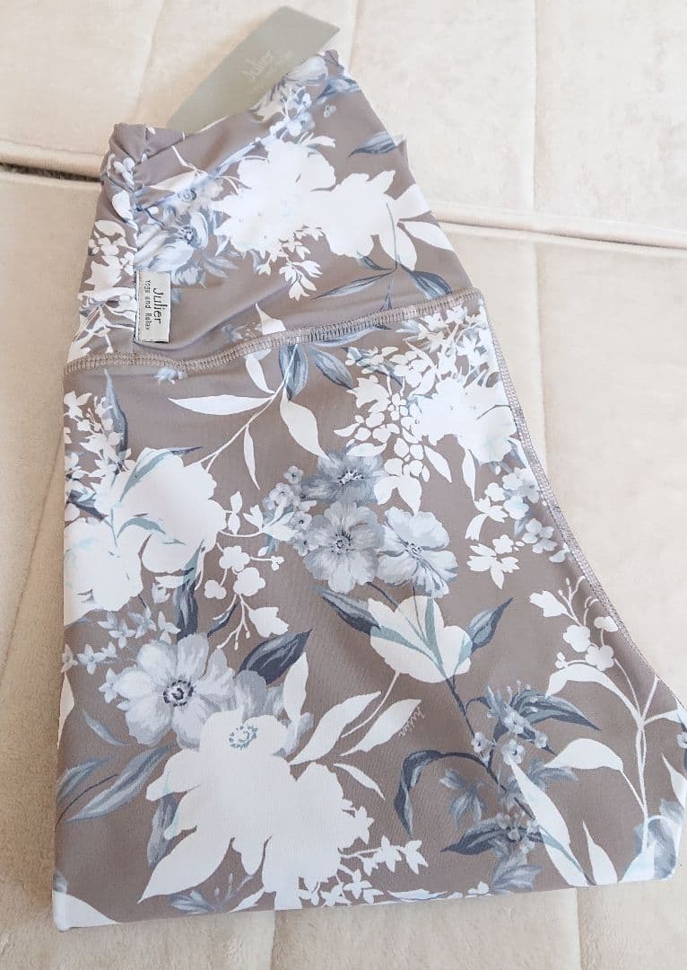 新品未使用 Julier ClearFlowerプリントレギンス