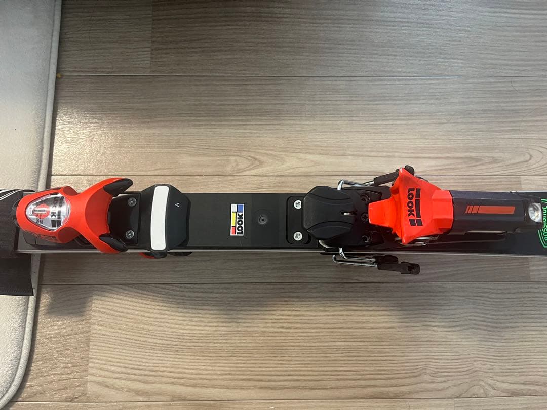 スキー LOOK PX18 HOTRED