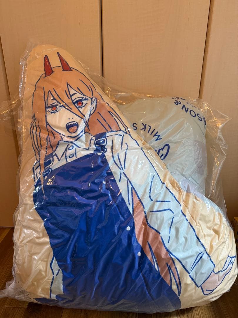 チェンソーマン　パワー　ダイカットクッション