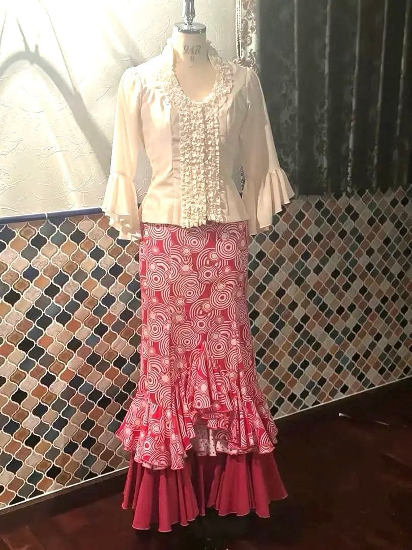 フラメンコ ブラウスとファルダのセット