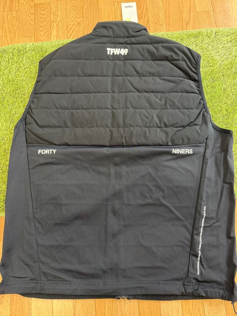 新品正規品【TFW49/XL】ダウン90%ダウンベスト中綿ジャケット防寒