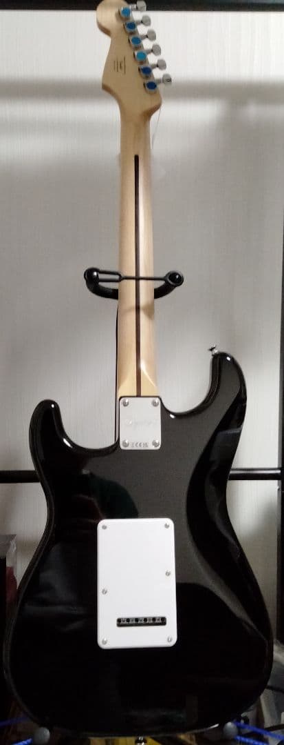 【新品】Squier by Fender エレキギター ストラトキャスター
