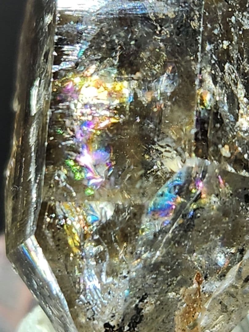 あふれる虹✨シャンパンカラー ハーキマーダイヤモンド 原石