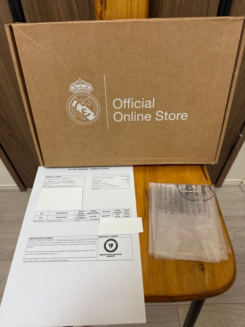 新品タグ付 ベンゼマ バロンドール ユニフォーム レアル・マドリード